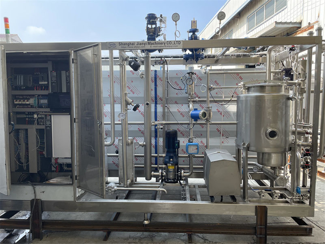 Pasteuriseur tubulaire / stérilisateur