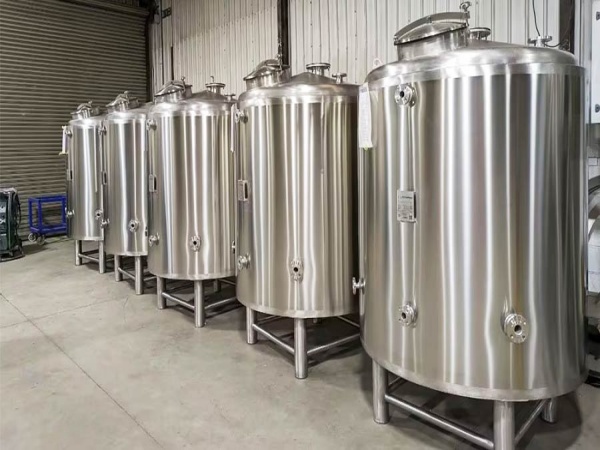 Guide de sélection de stockage dans des réservoirs en acier inoxydable de qualité alimentaire