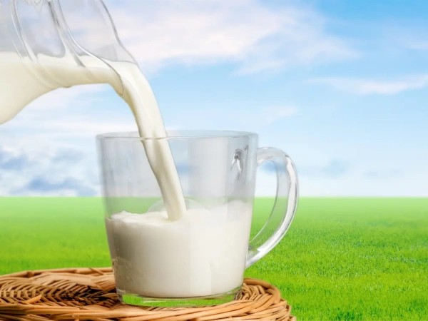 Quels sont les avantages et les inconvénients du lait à ultra haute température (UHT) ?